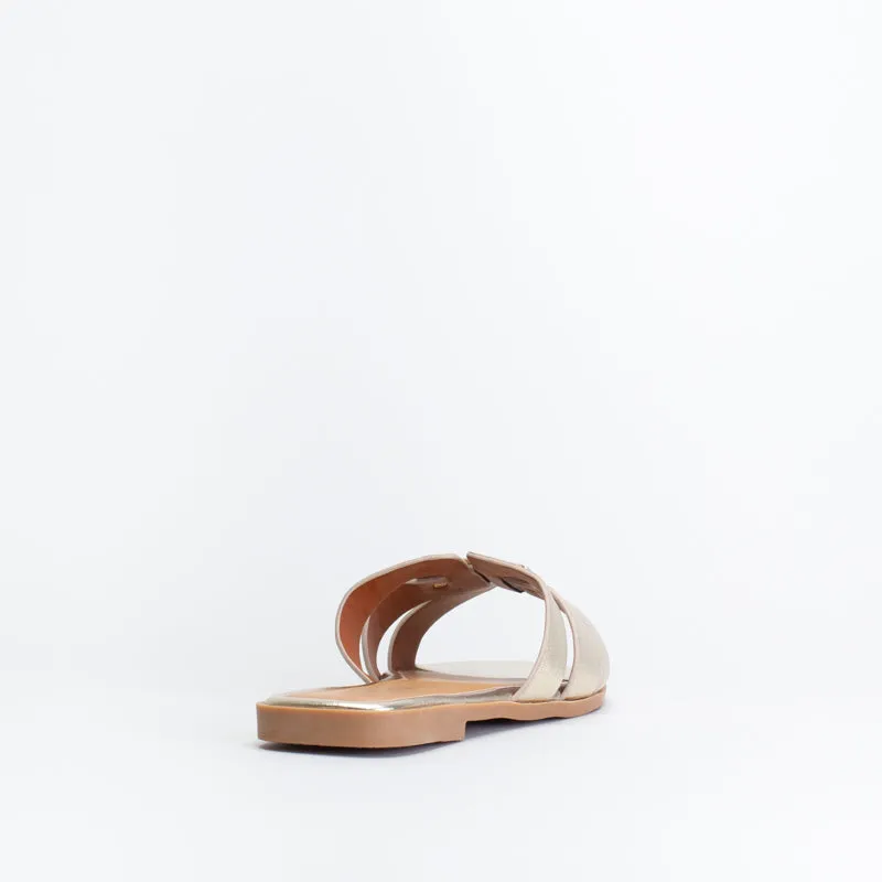 Unreal Women Ring Trim Mule _ 150632